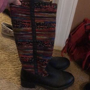 Black boots with Aztec design